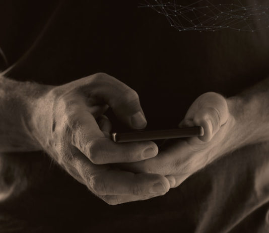 WhatsApp, Facebook e Instagram vuelven a caer