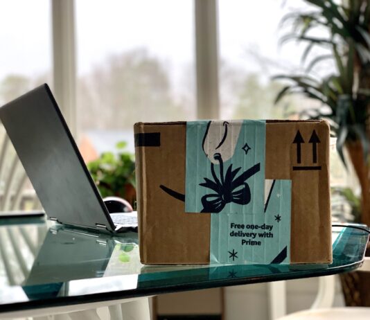 Amazon te paga por saber qué anuncios ves en tu móvil