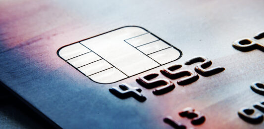 ¿Qué es el carding y cómo te puede afectar?